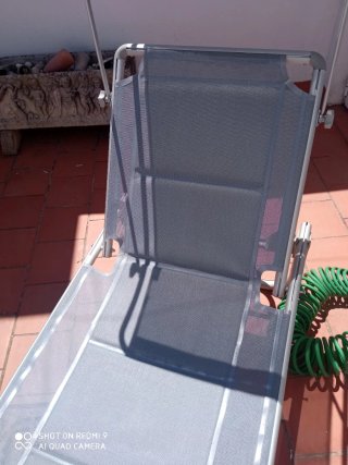 Tumbona de jardin con dosel plegable