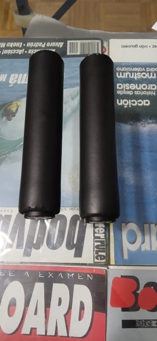 Puños MTB ESI GRIPS Negros como nuevos sin uso .