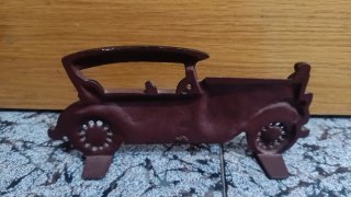 Tope de Puerta Coche Antiguo y Árbol Frutal