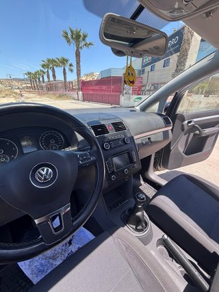 Volkswagen Touran 2.0 TDI 140cv FULL EQUIP