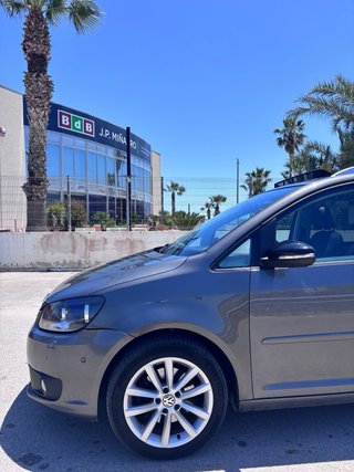 Volkswagen Touran 2.0 TDI 140cv FULL EQUIP