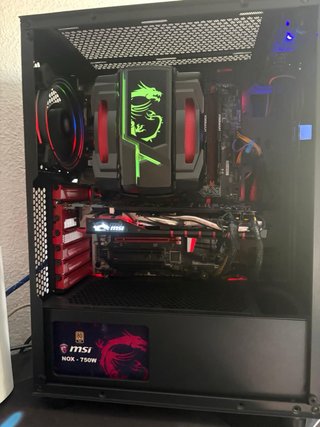 Caja PC MSI Negra y Roja  Venta en mano