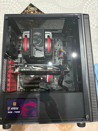 Caja PC MSI Negra y Roja  Venta en mano