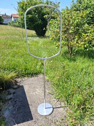 Soporte para jaula plateado
