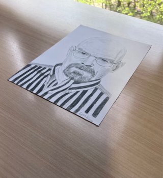 Dibujo Walter White a grafito.