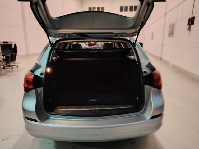 Opel Astra 2012