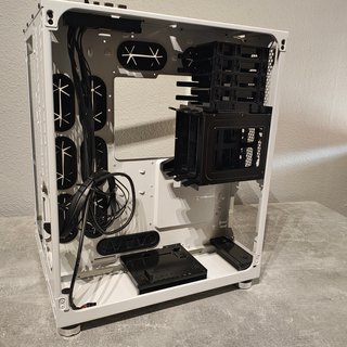 Torre Corsair Crystal 680X RGB+ Comander PRO+ HUB