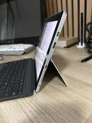 Microsoft Surface Tablet Negra