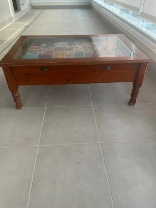 Mesa de centro madera con tapa cristal