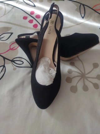Zapatos destalonados negros talla 38