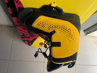 Tabla de WAKEBOARD Liquid Force FLX 143 con Funda