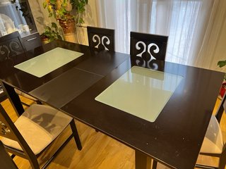 Mesa extensible y 6 sillas madera y cristal