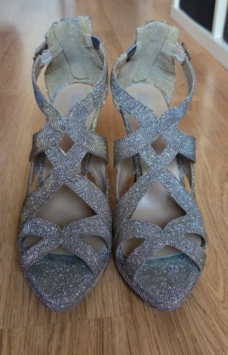 Sandalias fiesta plateadas y doradas T.39