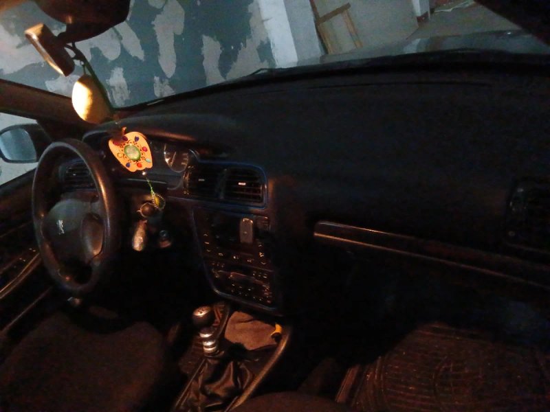 Peugeot 406 2003 - foto 1