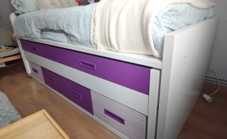 Cama nido robusta morado y blanco