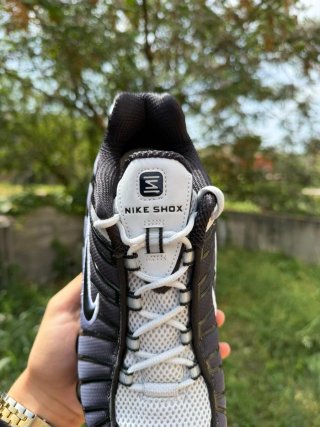 Zapatillas Nike Shox R4 Negro Gris