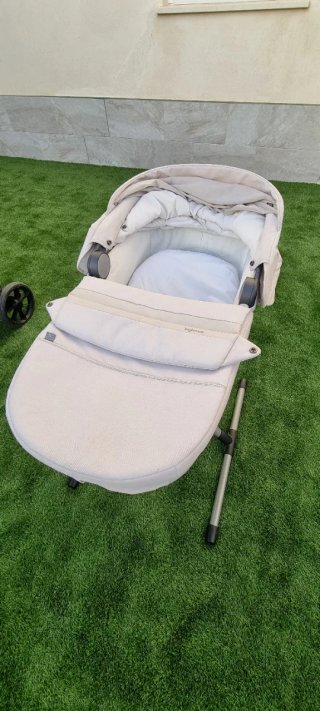 Silla de paseo y capazo Inglesina