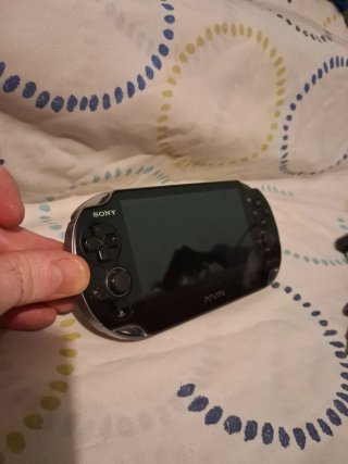 PS Vita Fat PSH 1004 Negra