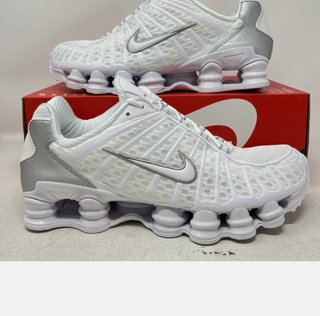 Nike Shox TL Zapatillas Blancas y Plateadas