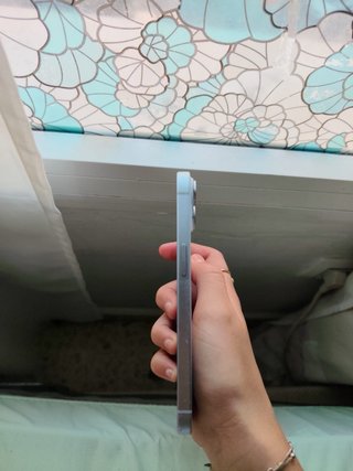 iPhone 15 Celeste