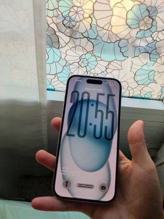 iPhone 15 Celeste
