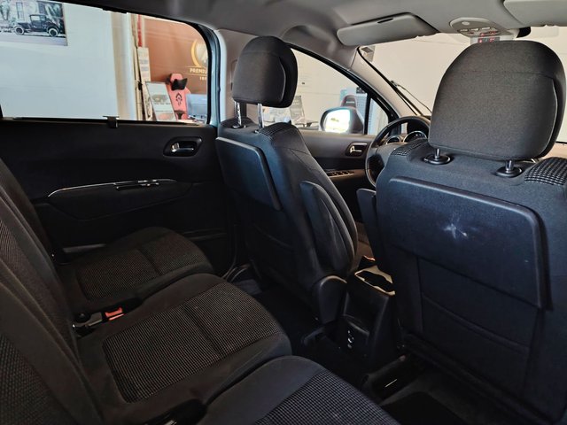Peugeot 5008 2014
