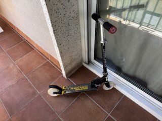 Bicicleta y patinete infantil