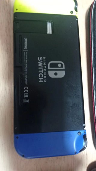 Nintendo Switch + Accesorios Sin Cable de fabrica.