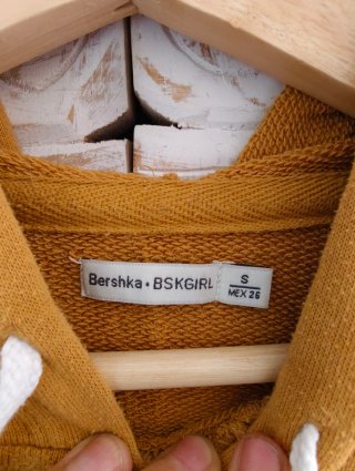 Sudadera Bershka Doglover Amarilla Talla S