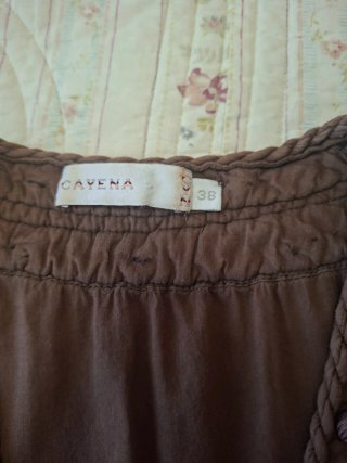 Blusa cayena sin mangas marrón