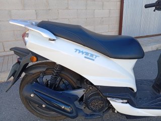 Peugeot Tweet 125