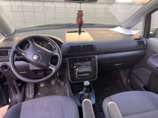 SEAT Alhambra 2004