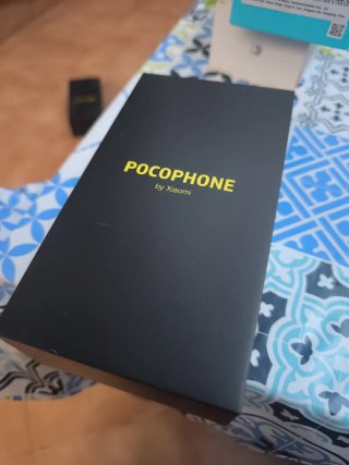 Pocophone F1 Xiaomi Negro versión Armoured