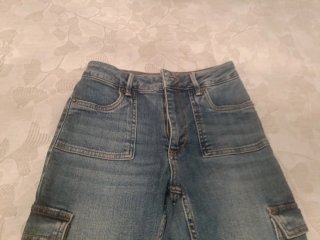 Pantalón vaquero acampanado azul