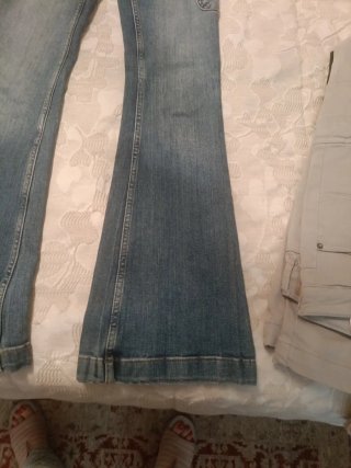 Pantalón vaquero acampanado azul