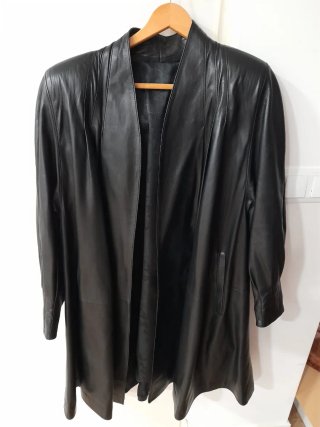 Chaqueta de cuero negra