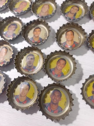 COLECCIÓN 24 CHAPAS FUTBOL, F.C BARCELONA, MESSI