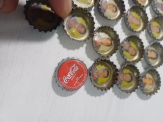 COLECCIÓN 24 CHAPAS FUTBOL, F.C BARCELONA, MESSI
