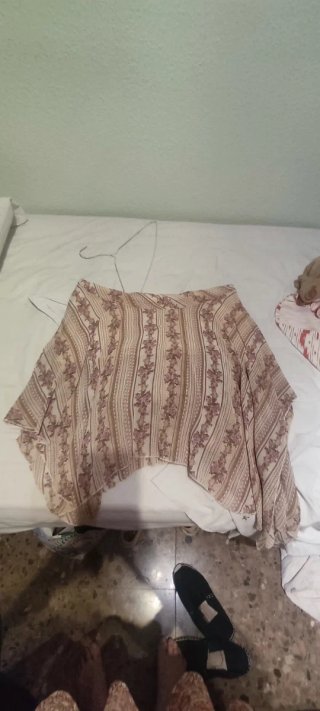 Vestido de flores beige y rosa