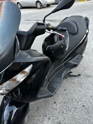 Suzuki Burgman 125 Negra