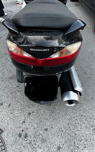 Suzuki Burgman 125 Negra