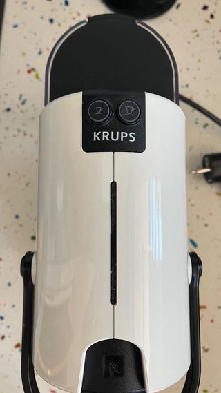 Cafetera Nespresso Krups Beige