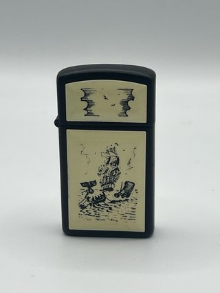 Zippo Vintage Scrimshaw Barco Velero Nero Opaco