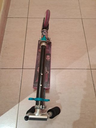Patinete infantil Los Descendientes