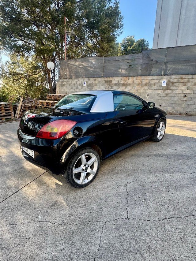 Opel Tigra 2006