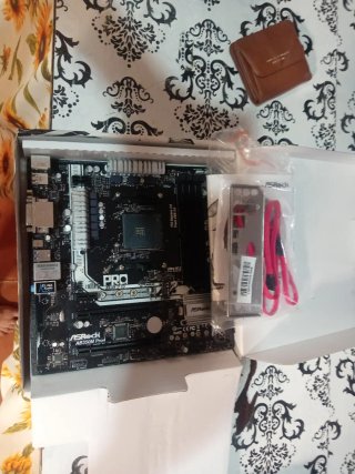 Placa base ASRock AB350M PRO4