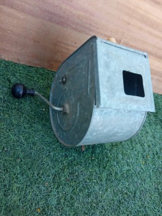Máquina de gotele antigua Bertani.