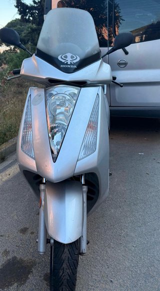 Moto Honda phantom 125 cc