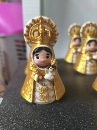 Virgen del Rocío figura dorada
