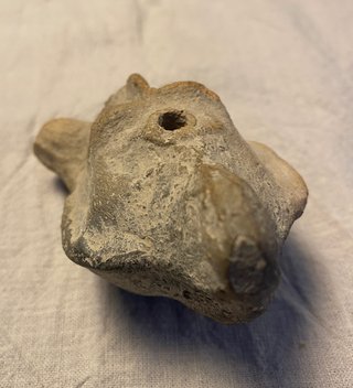 Antigua Lucerna en terracota c/forma antropomorfa